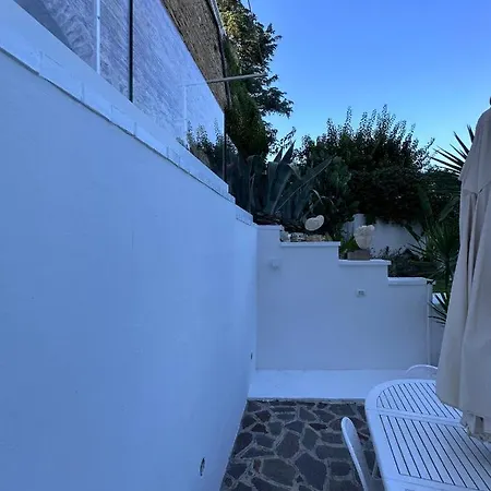 Numeronove Tatil Evi Sirolo